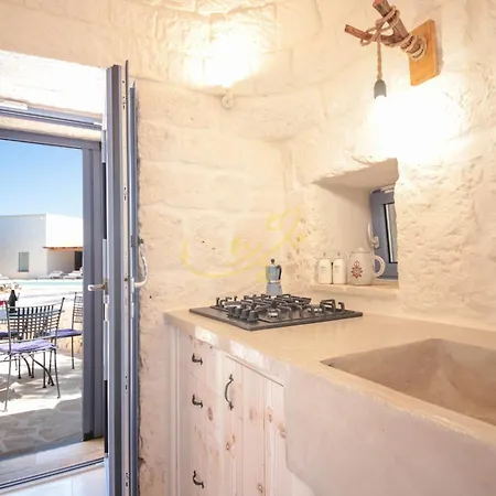 Vila Td Villa Trulli Il Bergamotto Pool Med Charm