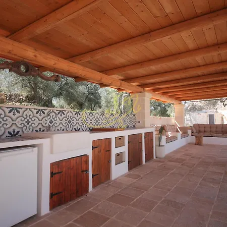 Vila Td Villa Trulli Il Bergamotto Pool Med Charm *