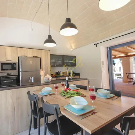 Td Villa Trulli Il Bergamotto Pool Med Charm *
