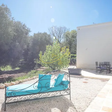 Td Villa Trulli Il Bergamotto Pool Med Charm